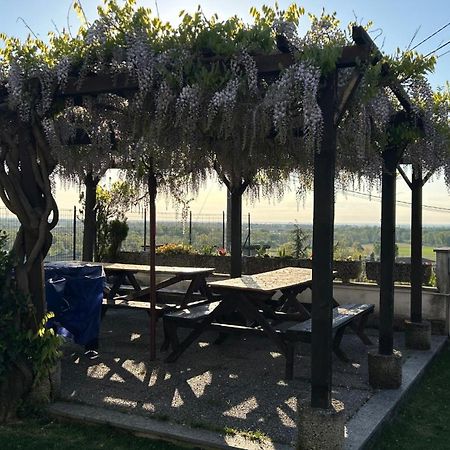 La Casa Di Pietro Hotel Cerrione ภายนอก รูปภาพ
