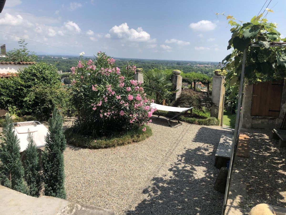 La Casa Di Pietro Hotel Cerrione ภายนอก รูปภาพ